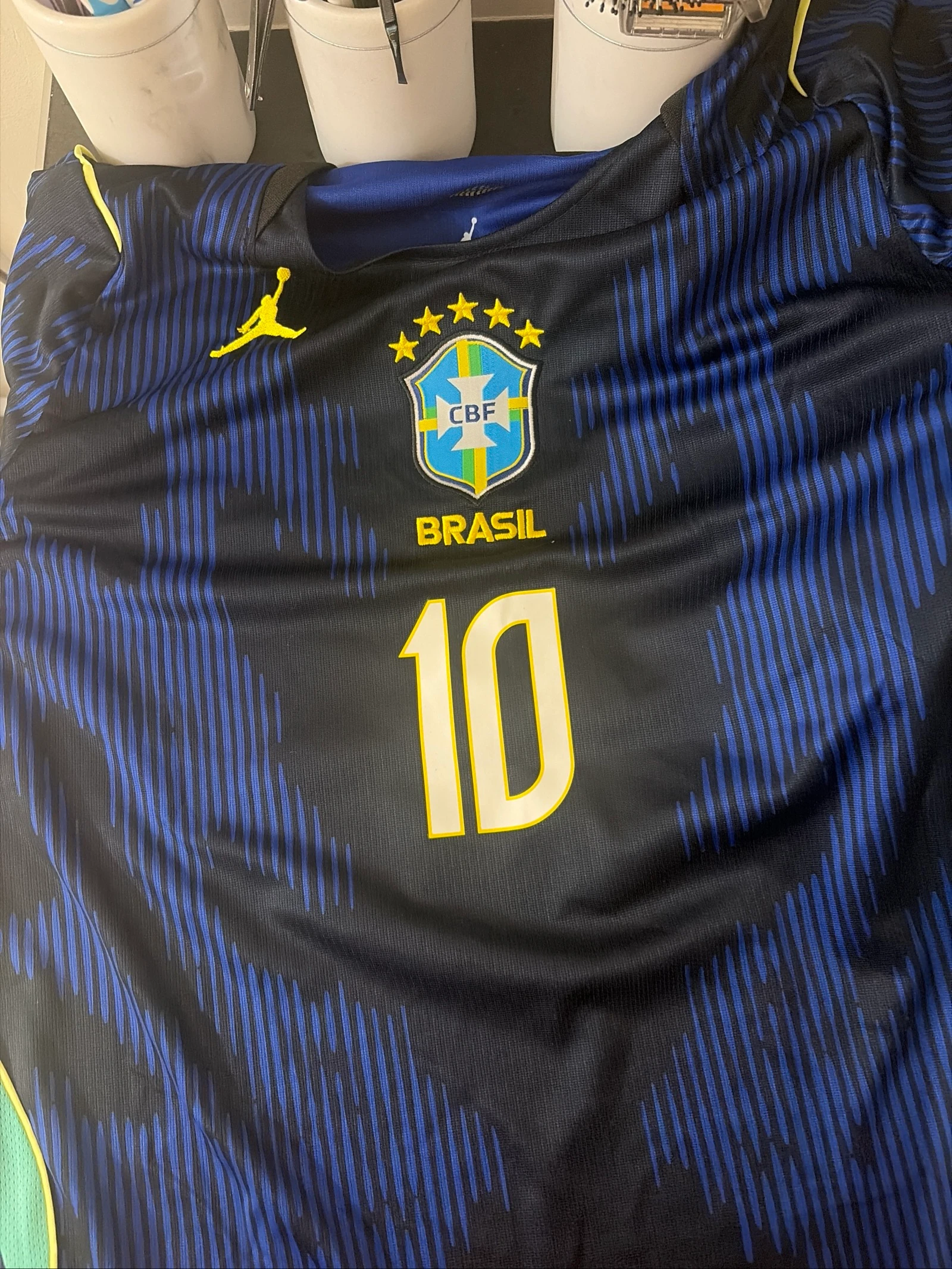 Maillot introuvable Brésil avec short 